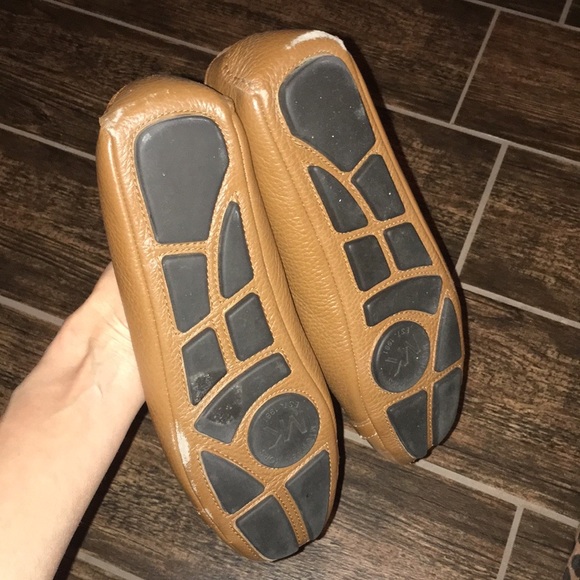 GUC saddle brown MK Fulton flats 7 1\2 - Picture 3 of 3